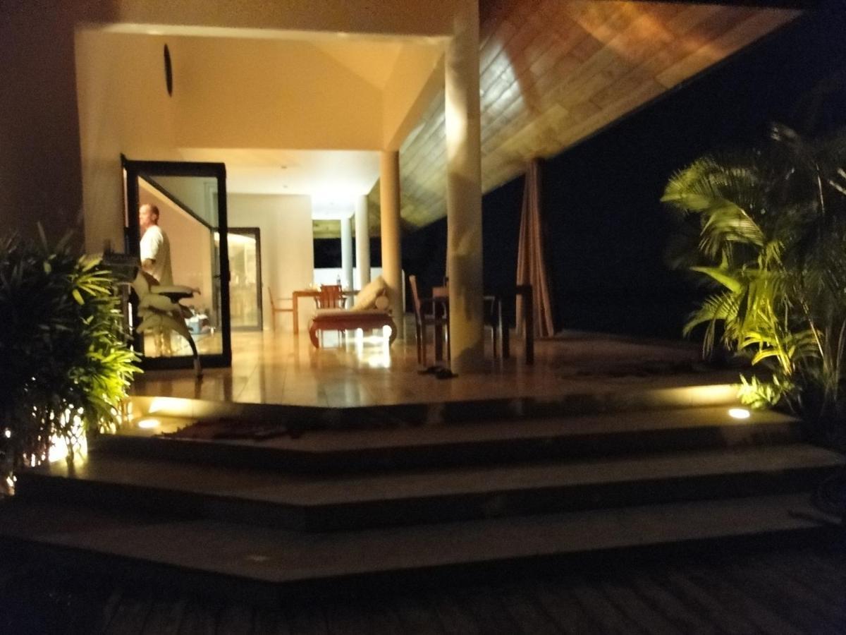 Ocean Breeze Villa Tevaitoa Екстериор снимка
